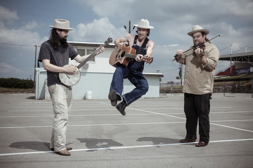 ARTIST OF THE MONTH: The Howlin' Brothers