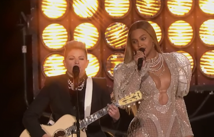 Hey, CMA Awards, Your Roots Are Showing
