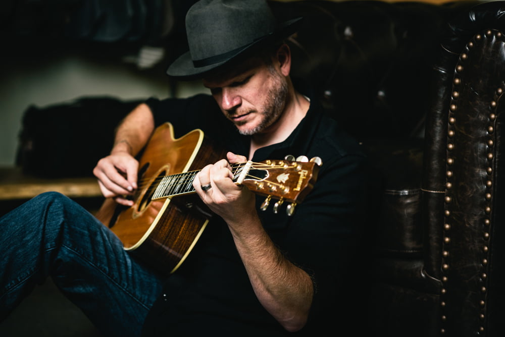 WATCH: Jason Eady, 'Why I Left Atlanta'