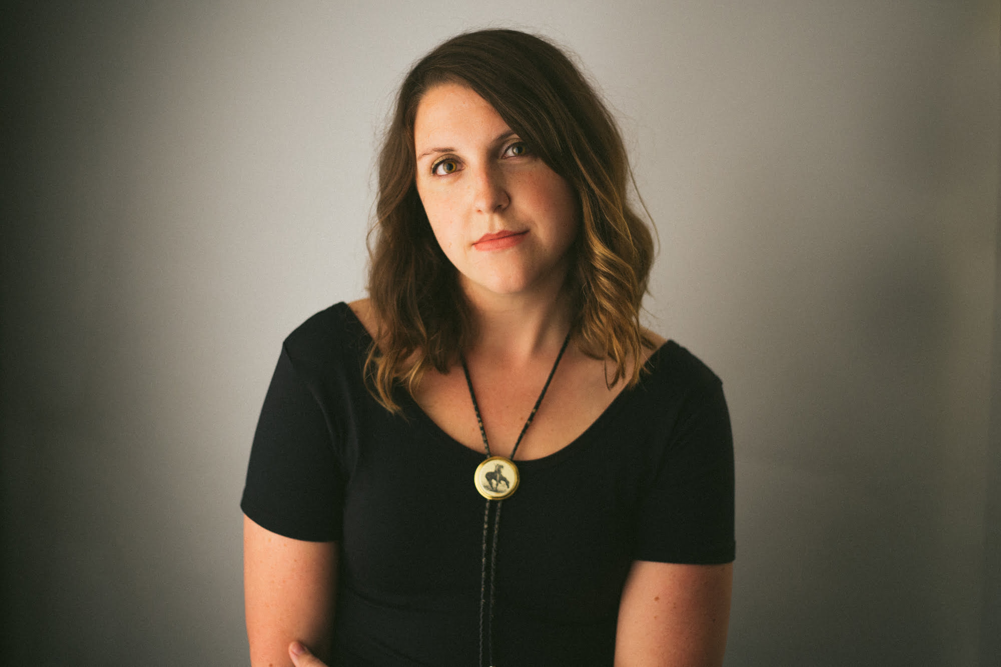 WATCH: Caroline Spence, 'I Can't Complain'