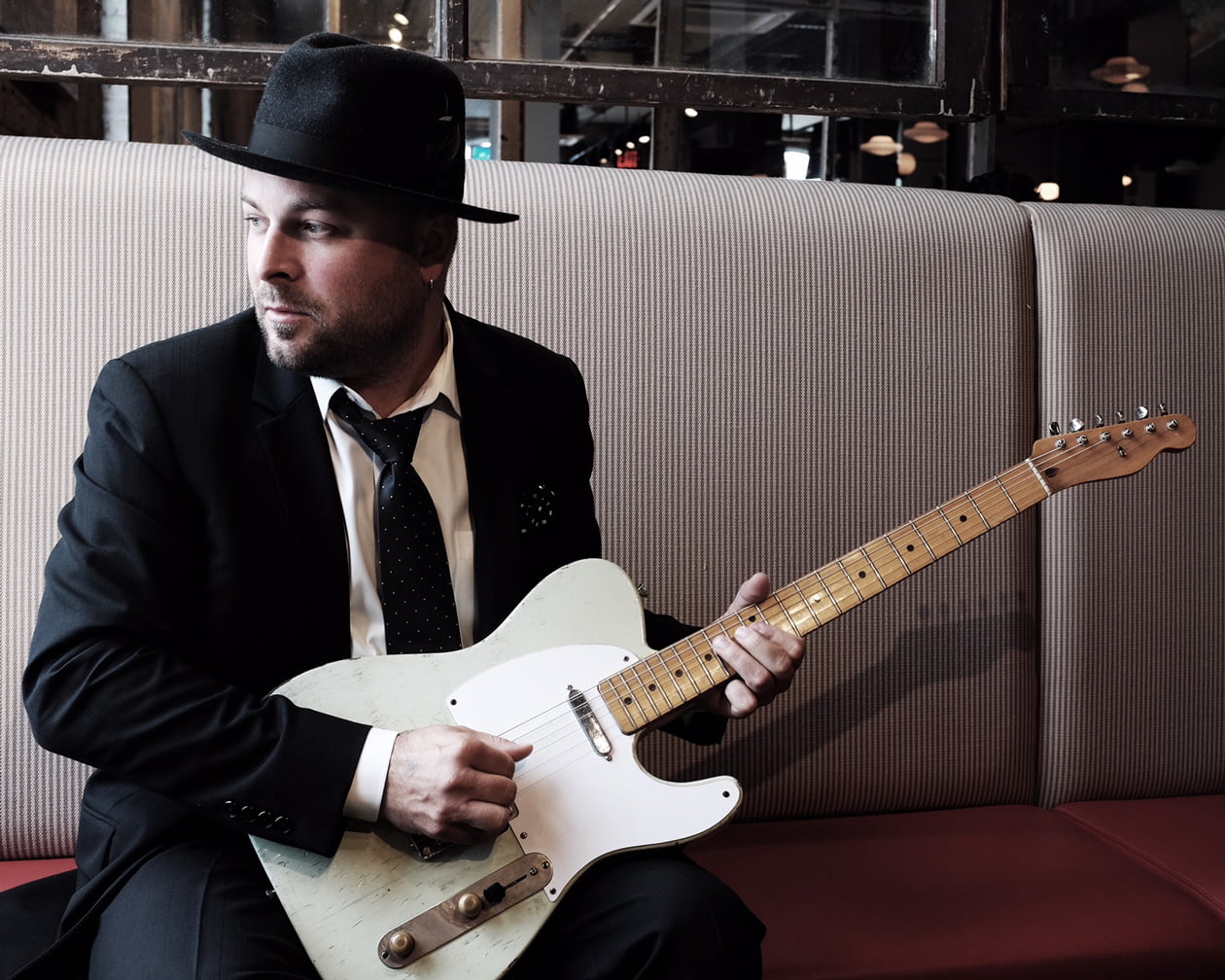 THE STRING: GUTHRIE TRAPP