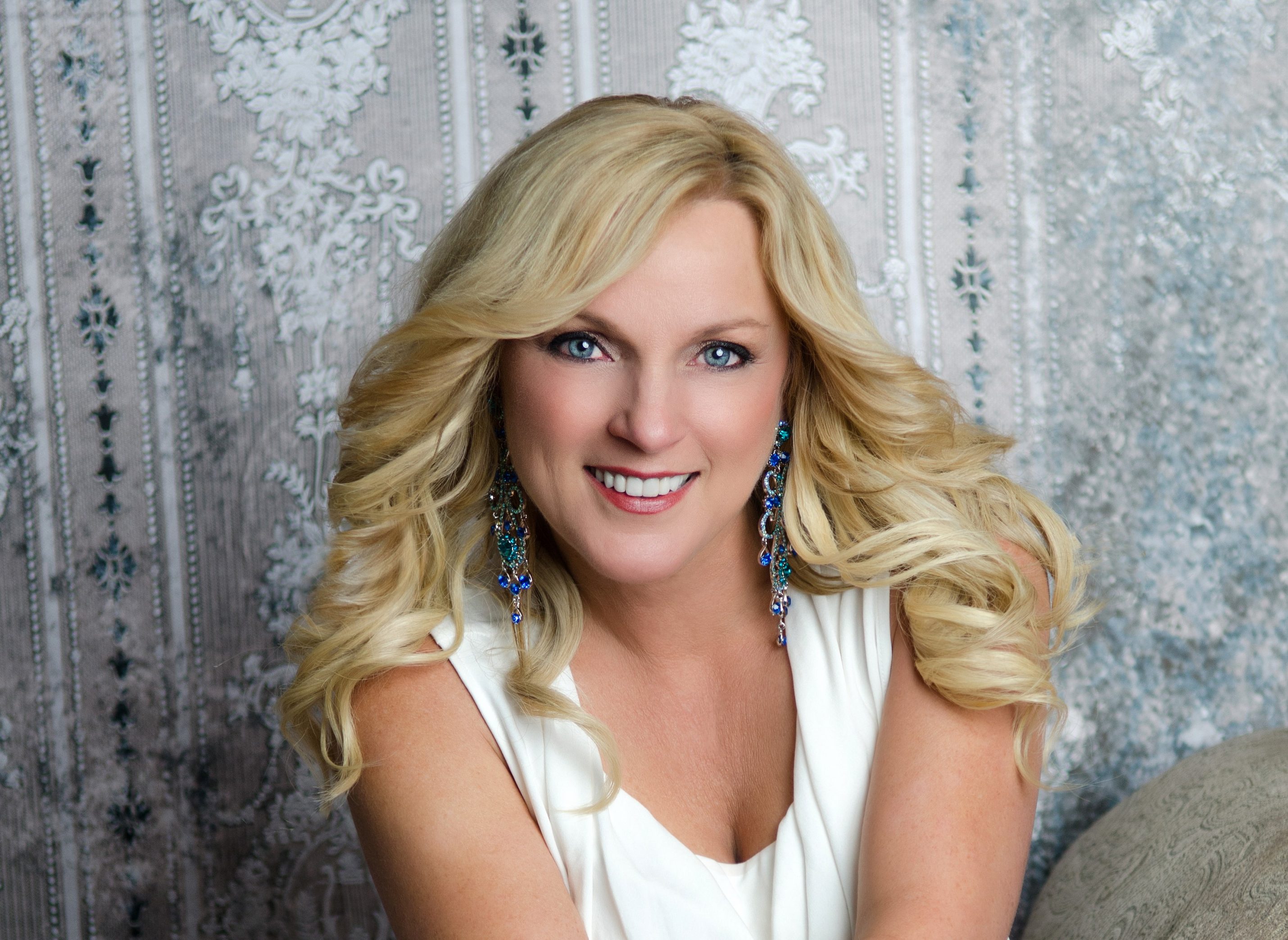 Taking the Wheel: A Visit With Rhonda Vincent