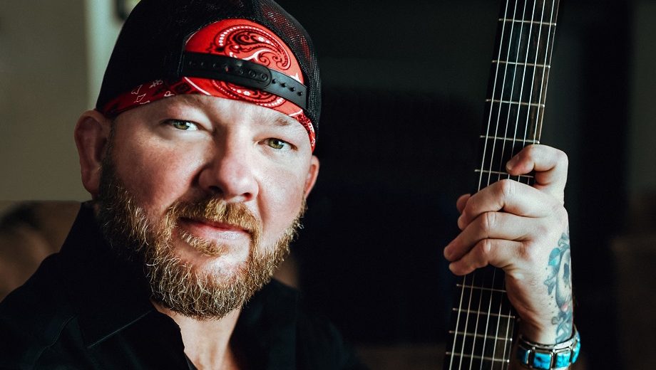 LISTEN: Stoney LaRue, 