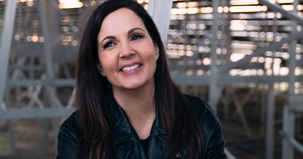 Lori McKenna Shows Love of Every Kind on 'The Balladeer'