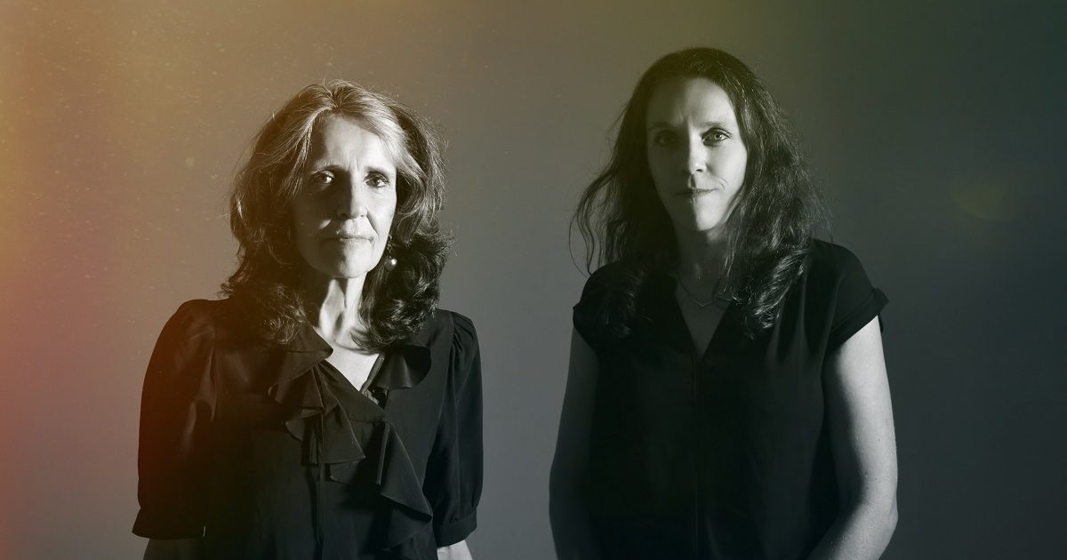 LISTEN: Suzzy Roche & Lucy Wainwright Roche, 