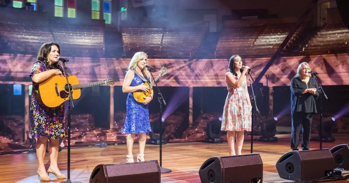 At the Ryman, Four of Bluegrass' Finest Sing 