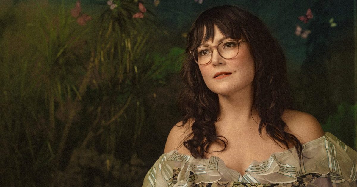Sara Watkins Finds a Dreamy Rhythm With 'Under the Pepper Tree'