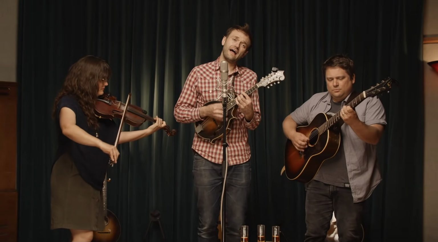 WATCH Nickel Creek Return to "Helena" for Their Livecreek Experience