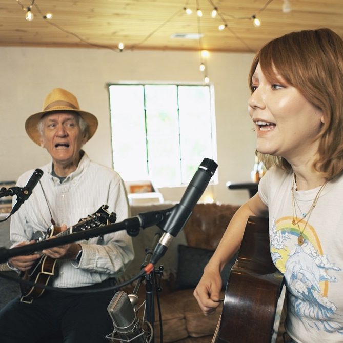 Best Bluegrass Songs 13 Boss Bluegrass Covers of Favorite Pop Songs