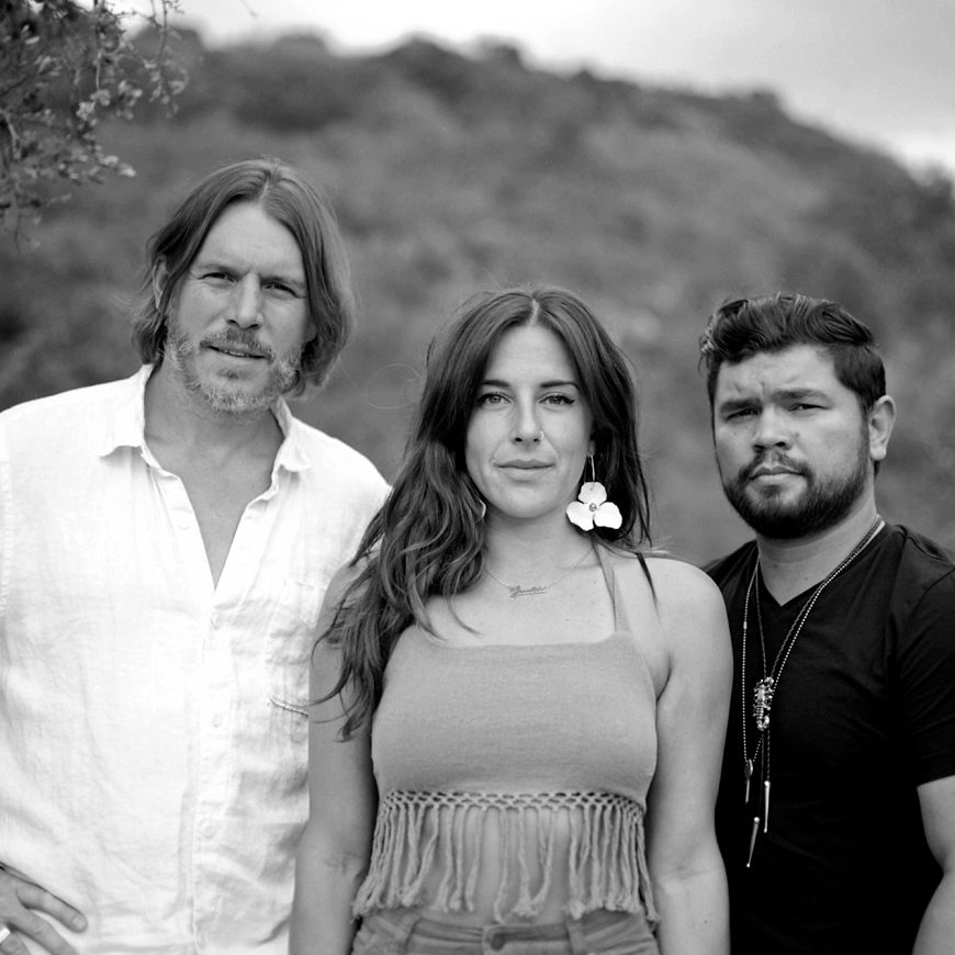 LISTEN: Laney Lou and the Bird Dogs, 