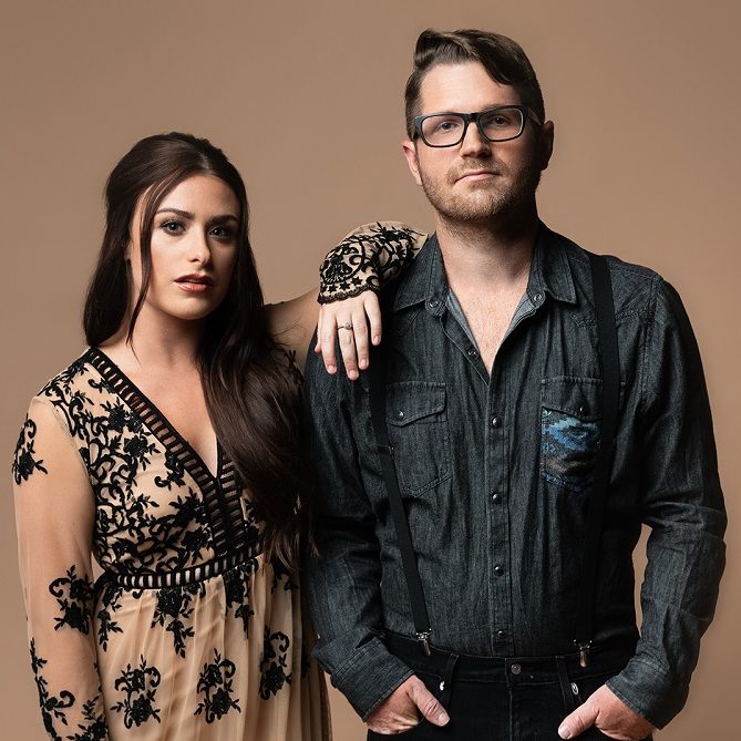 LISTEN: Kenny & Amanda Smith, 'You Know That I Would'