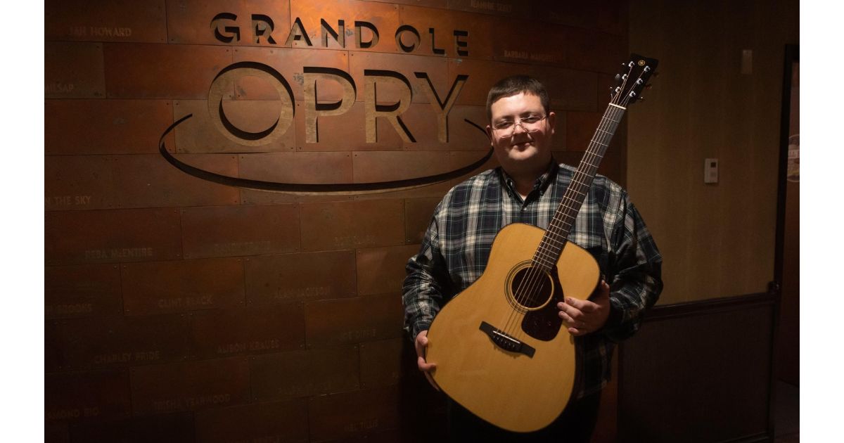 Acoustic Guitarist (And Instagram Star) Jake Eddy Is Still Mesmerized by Music