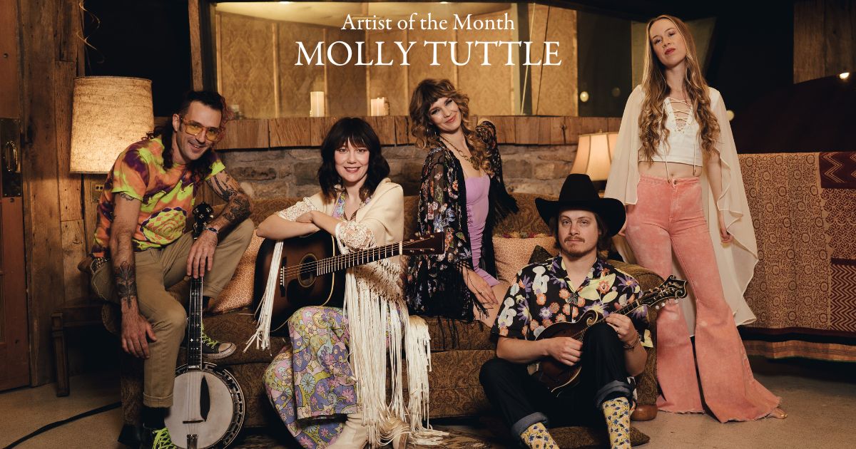 The Inspirations and Issues Behind Molly Tuttle's 'City of Gold'