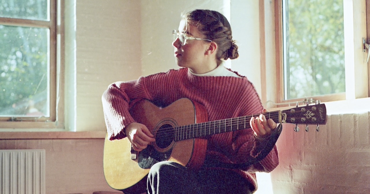 WATCH: Arny Margret, 
