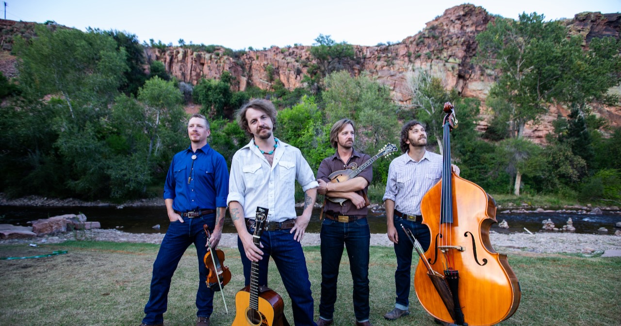 LISTEN: The Fretliners, 