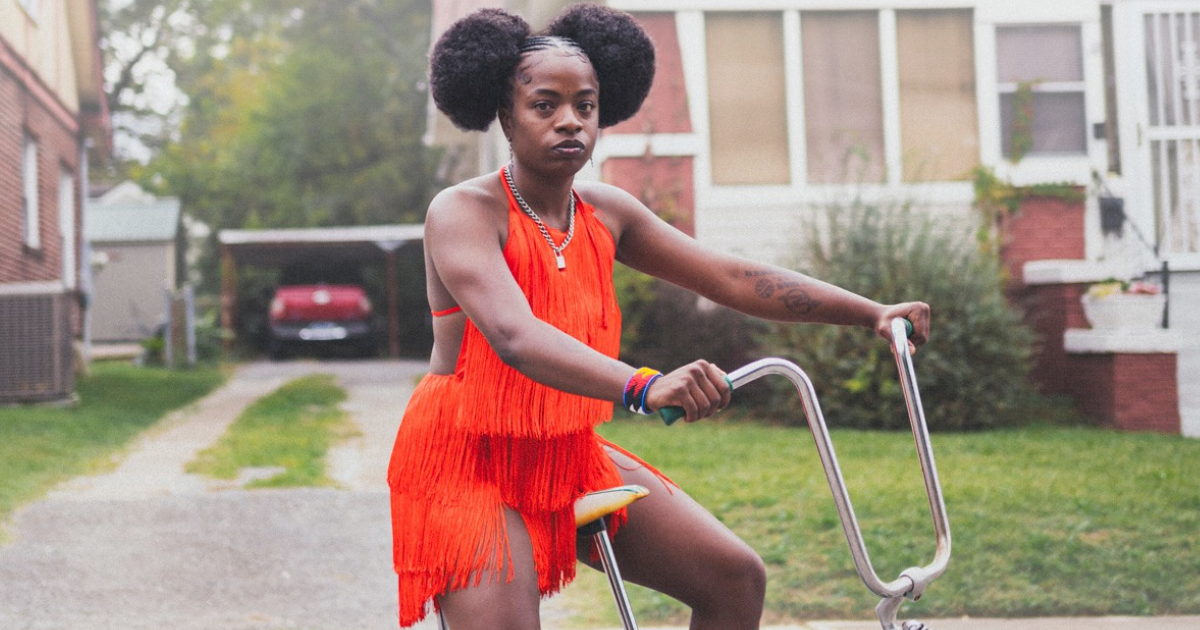 Artist of the Month: Sunny War