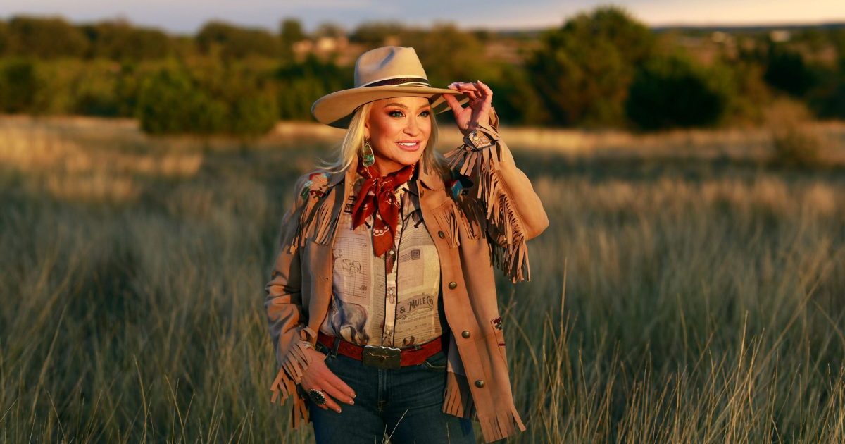 WATCH: Tanya Tucker, “Kindness”