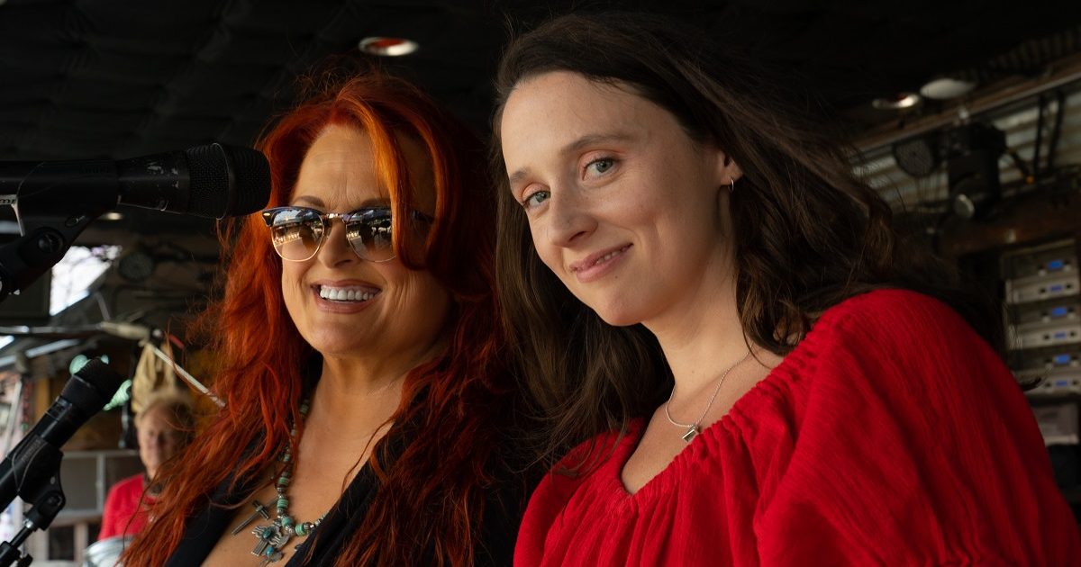 WATCH: Wynonna & Waxahatchee, “Other Side”