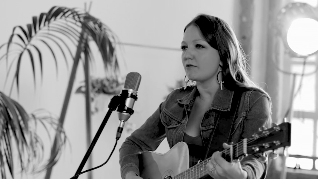 Sitch Sessions: Kelsey Waldon, “Powderfinger”