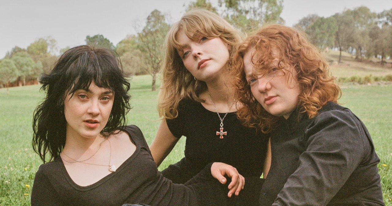 BGS 5+5: Folk Bitch Trio