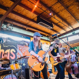Sarah Shook & the Disarmers