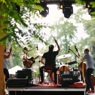 The Steel Wheels, quite literally jamming in the trees.