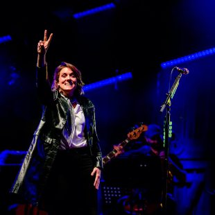 Brandi Carlile greets the Saturday night crowd