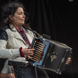 Tara Nevins of Donna the Buffalo