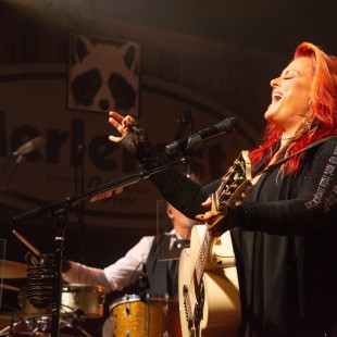 Wynonna Judd with her band, the Big Noise