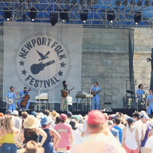 Kacey Musgraves and the best dressed band in roots music.