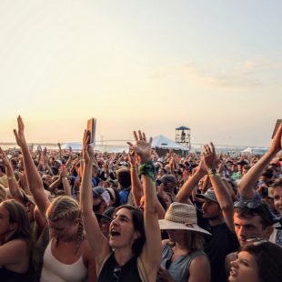 An adoring crowd -- and if couldn't be among them, you certainly wished you were!