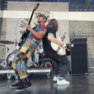 Devon Gilfillian rocks out.