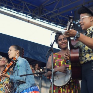 (L to R:) Allison Russell, Rhiannon Giddens, Leyla McCalla, and Amythyst Kiah are Our Native Daughters.