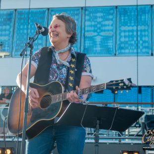 Mary Gauthier