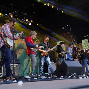 Yonder Mountain String Band with Sam Bush and guests.