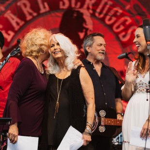 Emmylou Harris joined by many special guests during her set to close out the festival. Photo by Cora Wagoner.