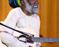 Corey Harris performs at FWAAMFest 2024. (Photo by Ben Noey Jr.)