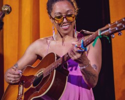 Lizzie No is stylin' on the FWAAMFest stage.