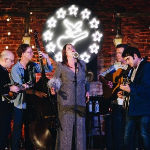 Rett Madison joins the house band to sing "Silver Springs." By Nina Westervelt.