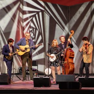 Alison Brown Band takes the stage. (L to R:) Tristan Scroggins, Robbie Fulks, Brown, Garry West, Christian Sedelmeyer.