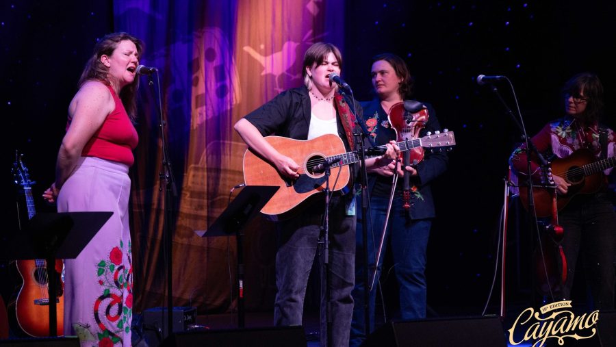 Jobi Riccio joins our evening's hosts, Della Mae.