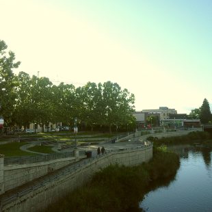 On a picturesque walk to the Uptown Theatre, enjoy views of beautiful downtown Napa and the Napa River.